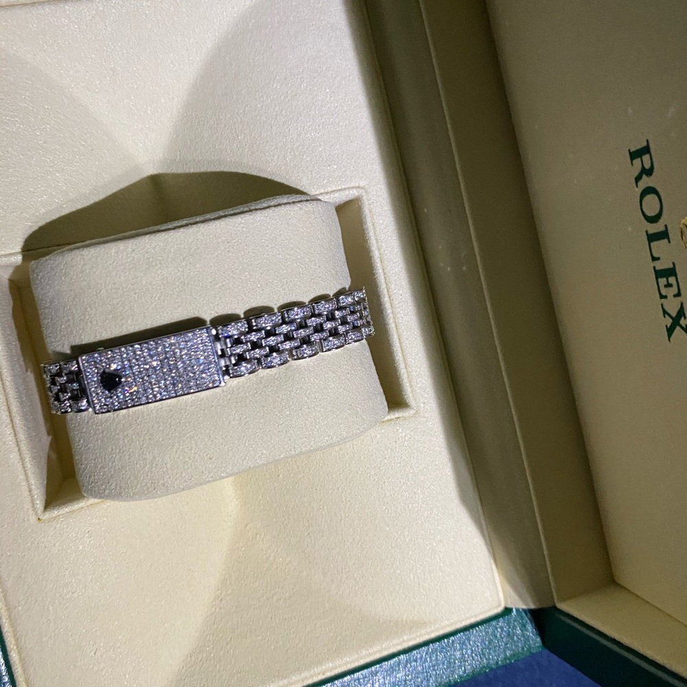 Lady Rolex 26MM datejust Jubilee Diamond watch
